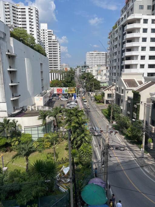 בנגקוק Delightful Condo In Central Location At Sukhumvit 49 מראה חיצוני תמונה